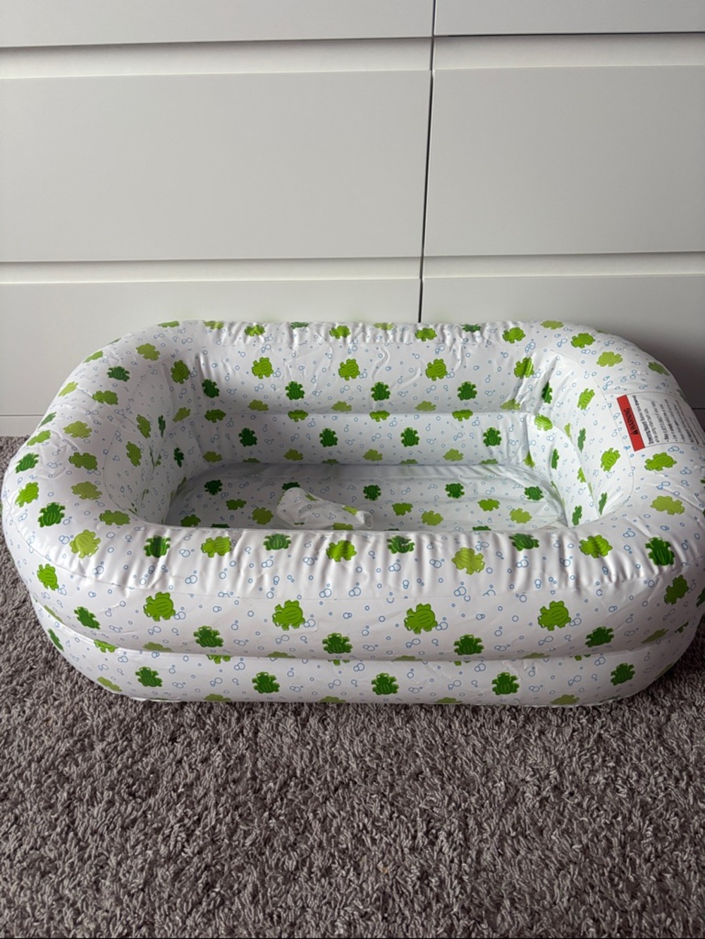 Inflatable Baby Bath Tub with Green Frog Print